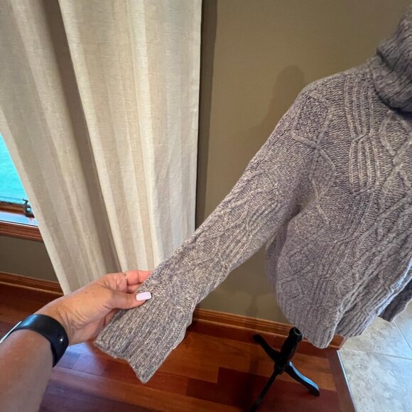 American Eagle Purple Gray Cable Knit Chunky Turtle Neck Sweater, Size Small - Picture 3 of 10
